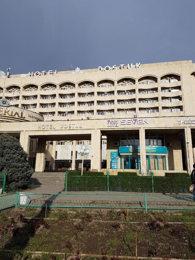 Seven Hotel 비슈케크 외부 사진